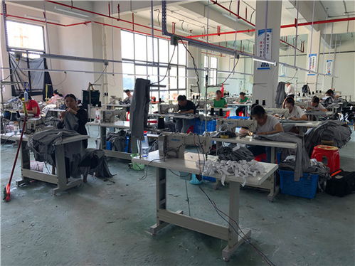 萬山微工廠 易地扶貧搬遷群眾的就業(yè)增收新路徑